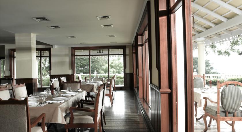 The Gateway Hotel